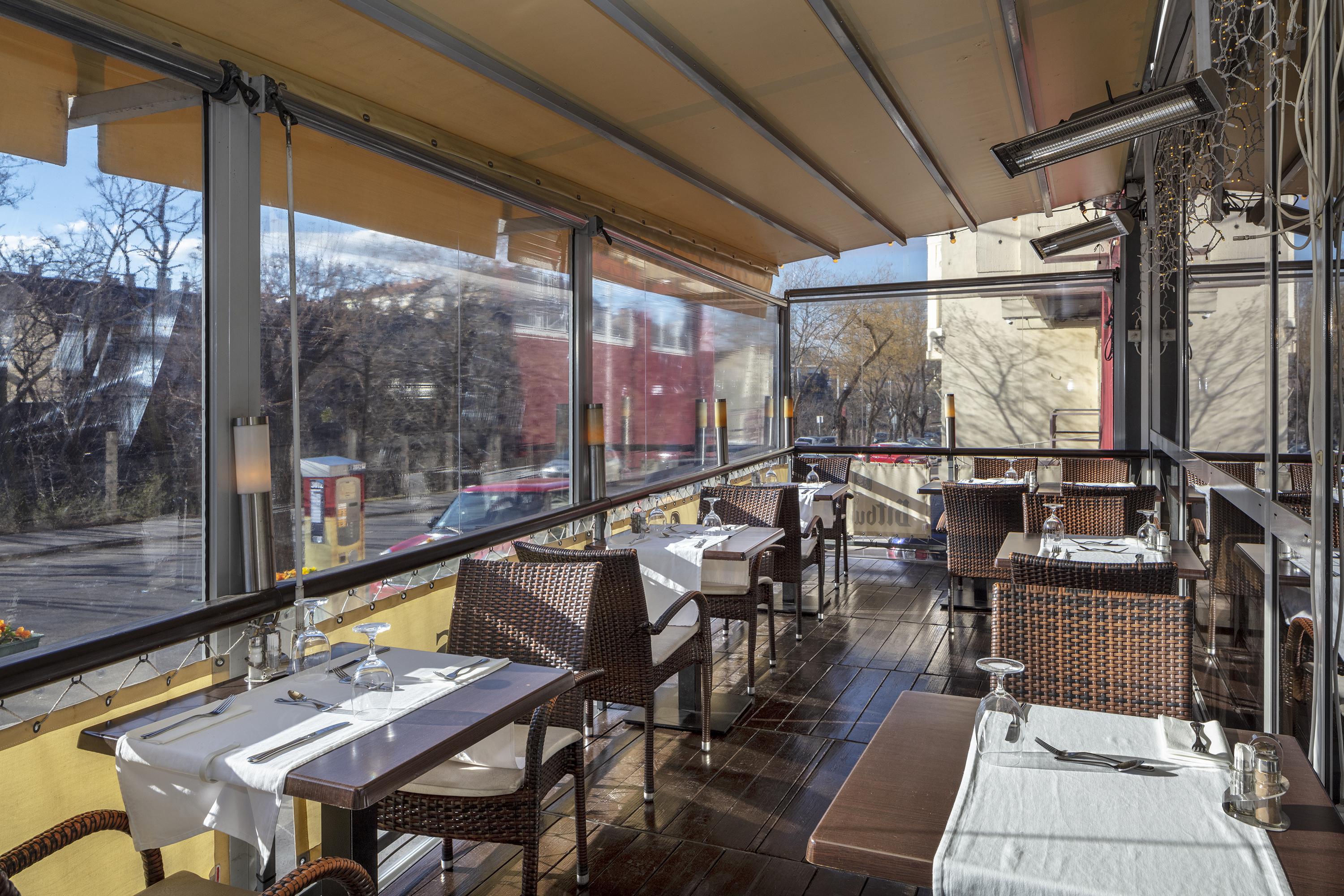 Charles 3* Budapest